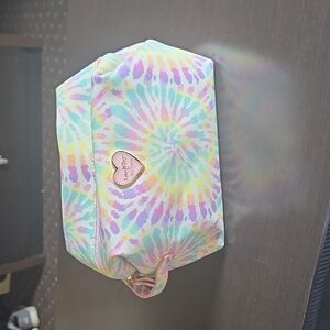 Luv Betsey‎ by Betsey Johnson Loaf Cosmetic Bag Tie-Dye Pastel Make-Up Case
